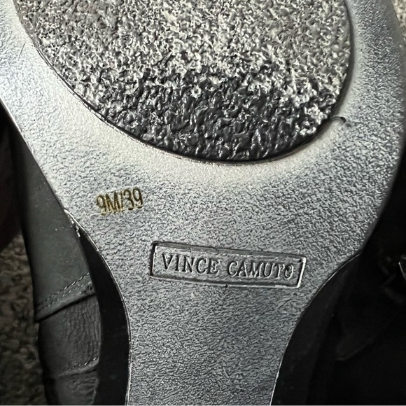 Vince Camuto Hinnegan Ankle Booties - Picture 6 of 7